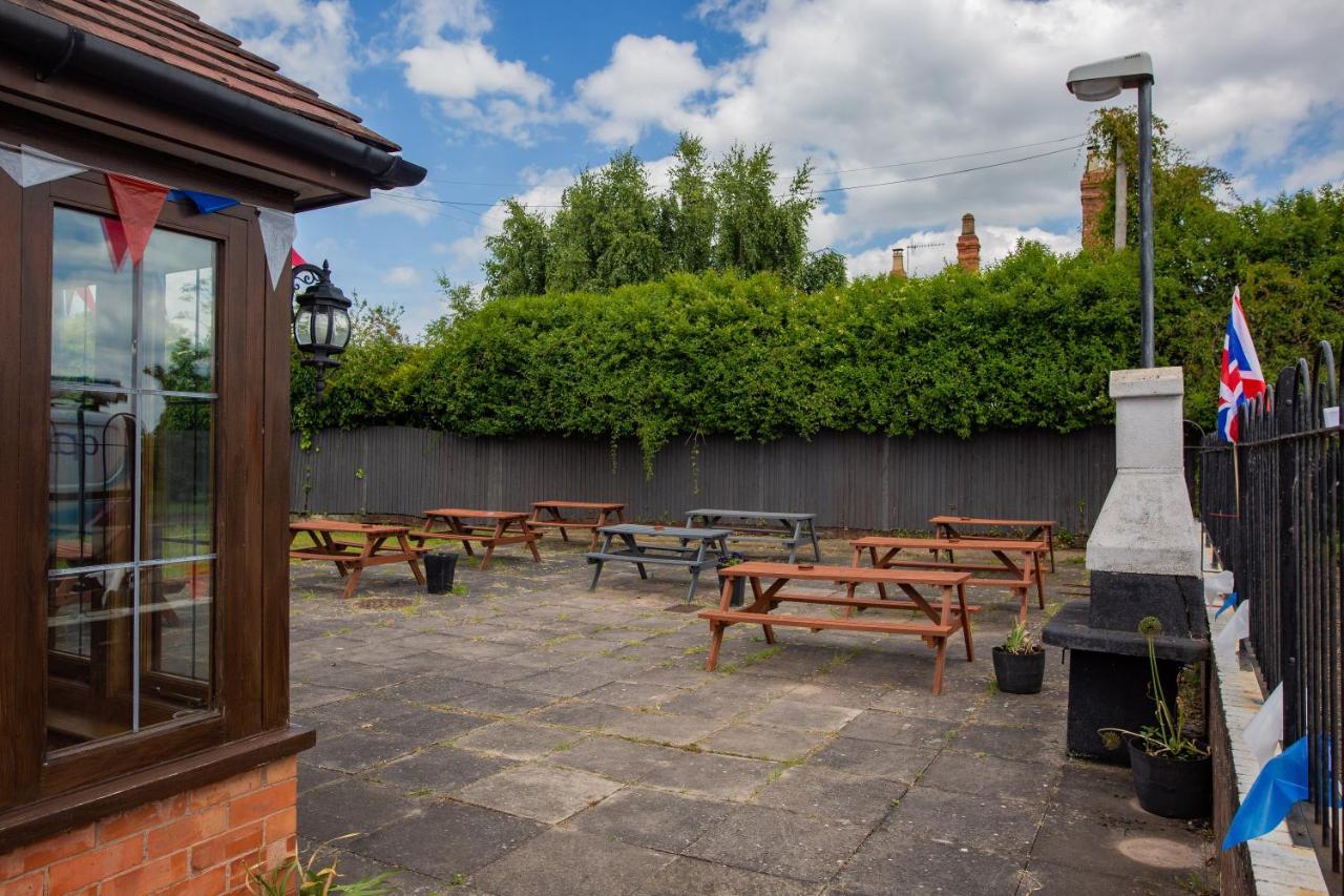 איבשאם Queens Head Inn מראה חיצוני תמונה