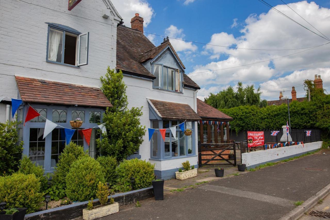 איבשאם Queens Head Inn מראה חיצוני תמונה