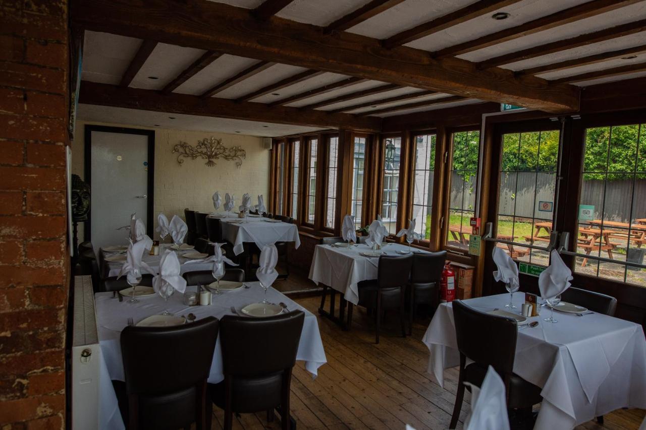 איבשאם Queens Head Inn מראה חיצוני תמונה