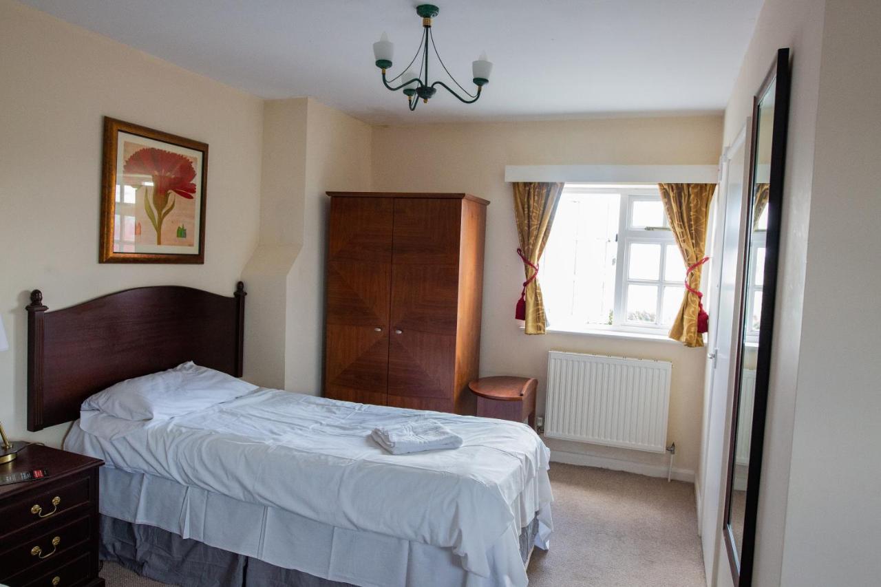 איבשאם Queens Head Inn מראה חיצוני תמונה