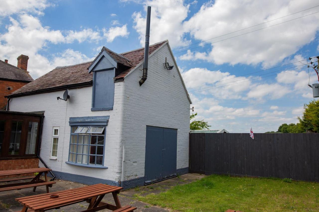 איבשאם Queens Head Inn מראה חיצוני תמונה