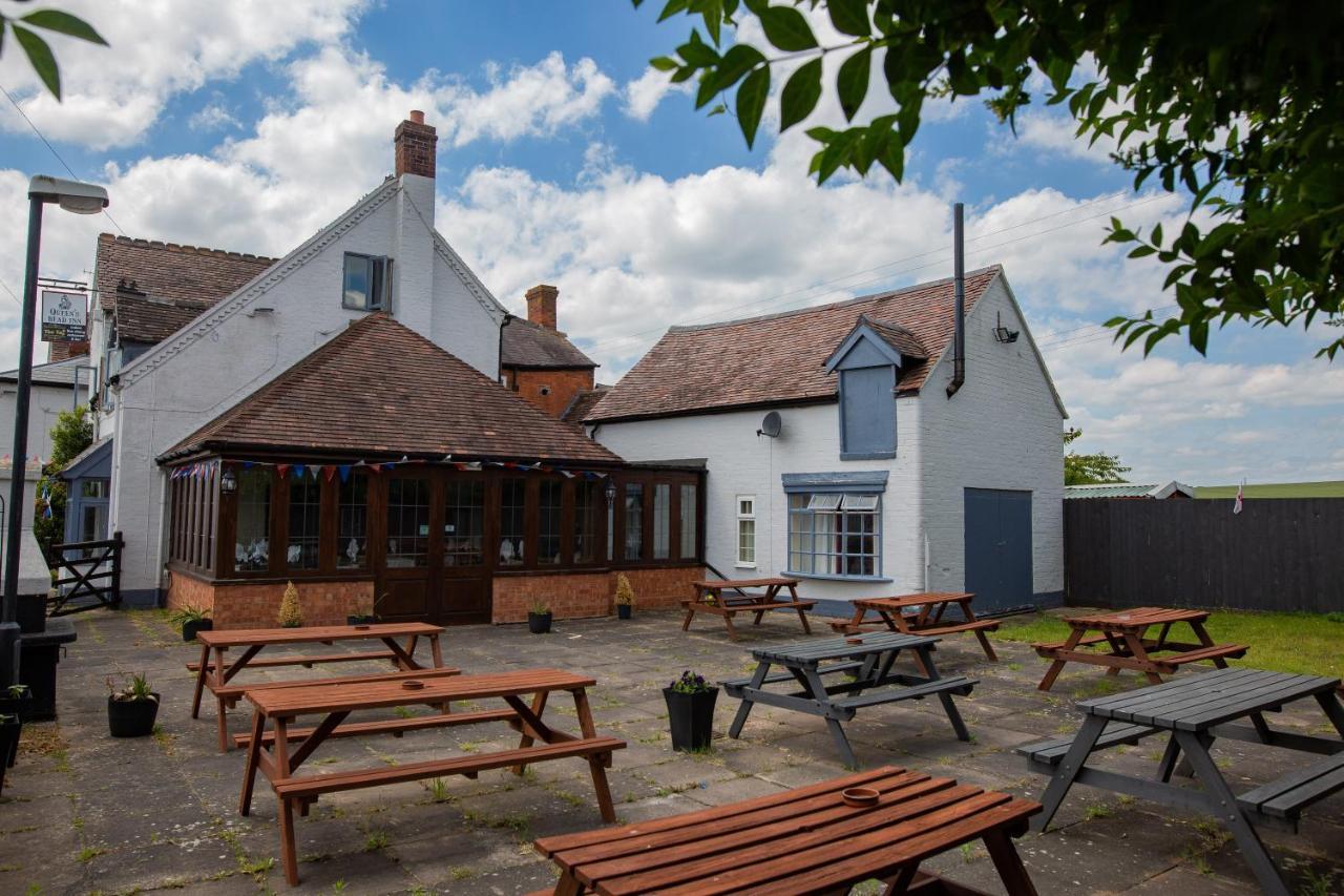איבשאם Queens Head Inn מראה חיצוני תמונה
