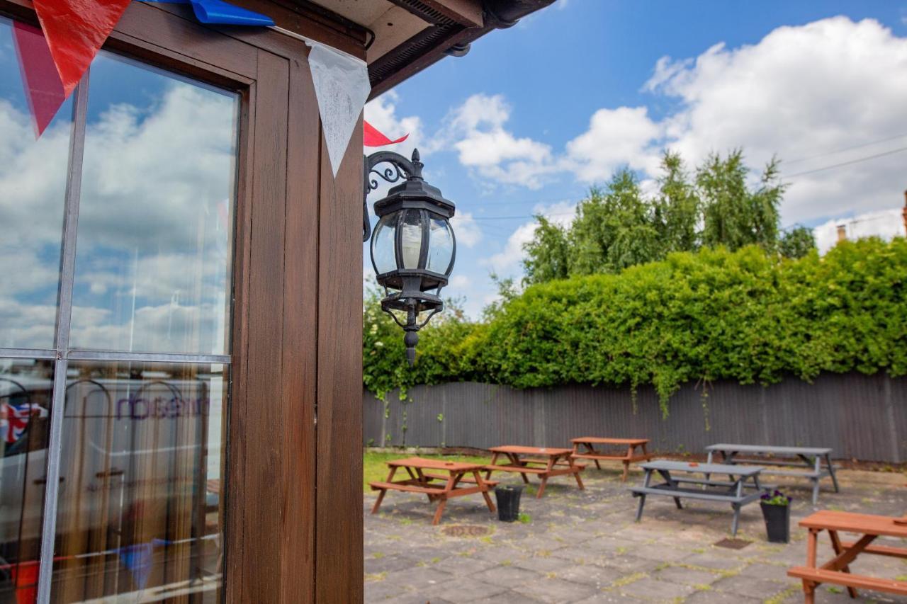 איבשאם Queens Head Inn מראה חיצוני תמונה